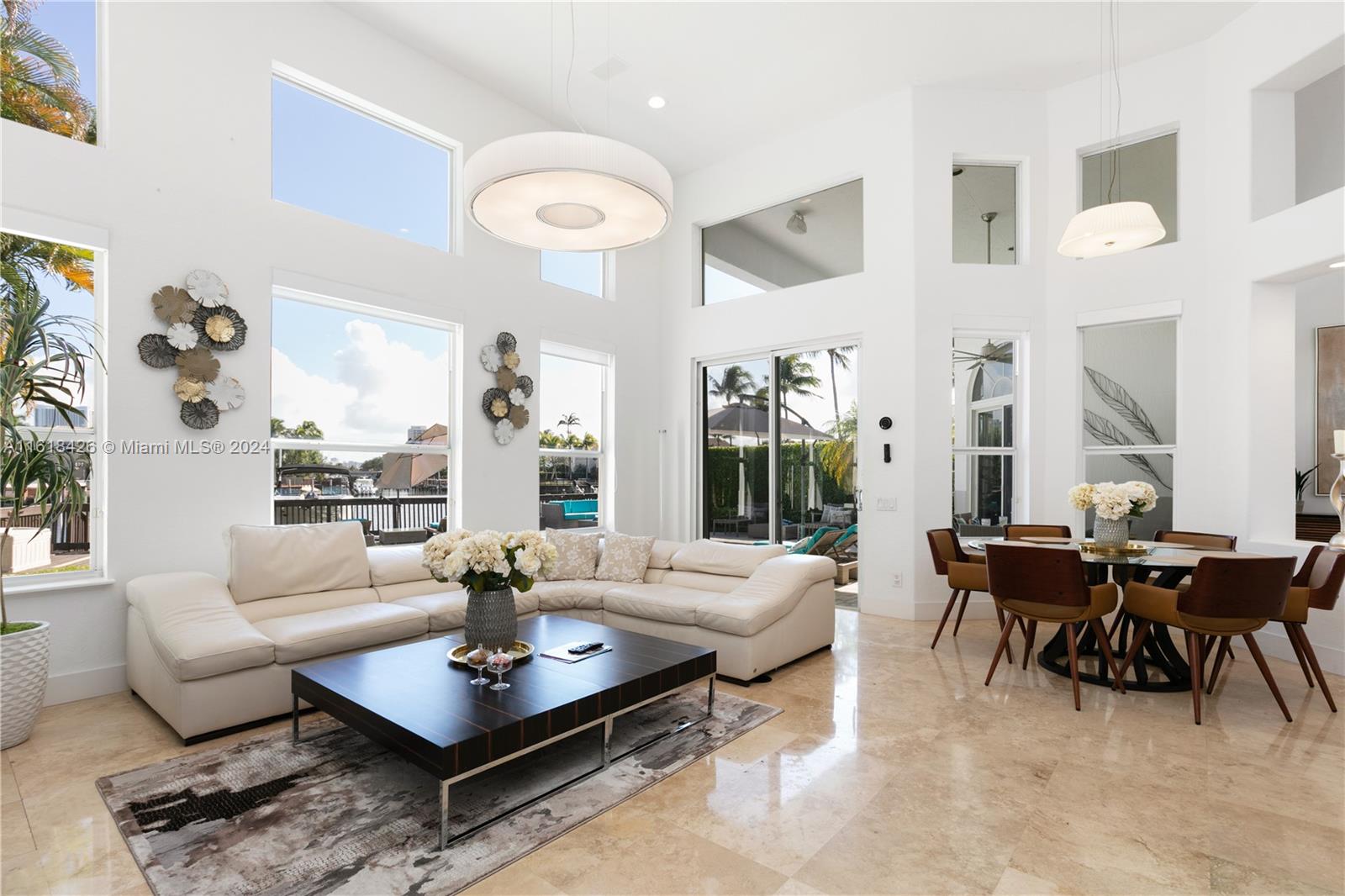 Exclusive single family